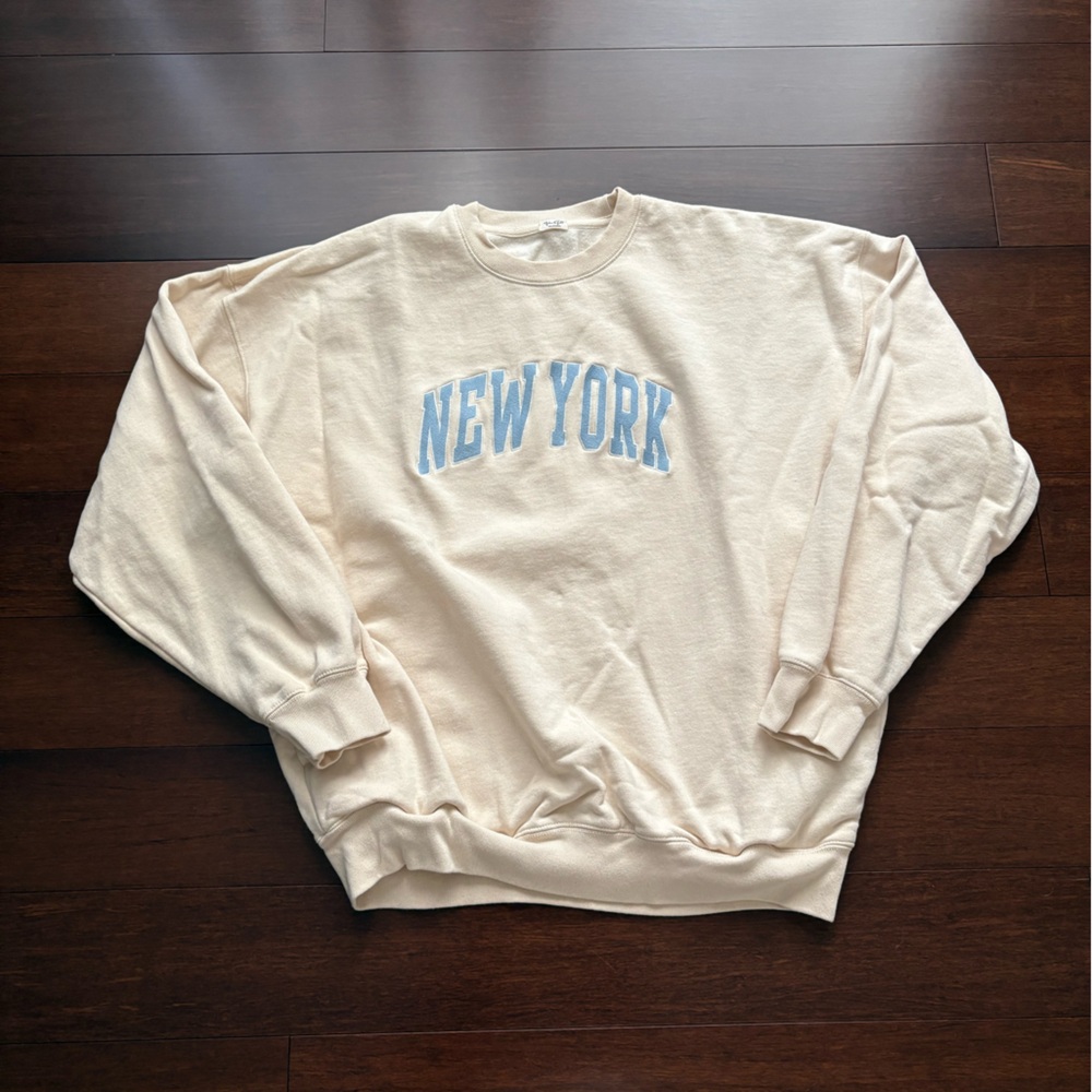 Brandy Melville Crewneck